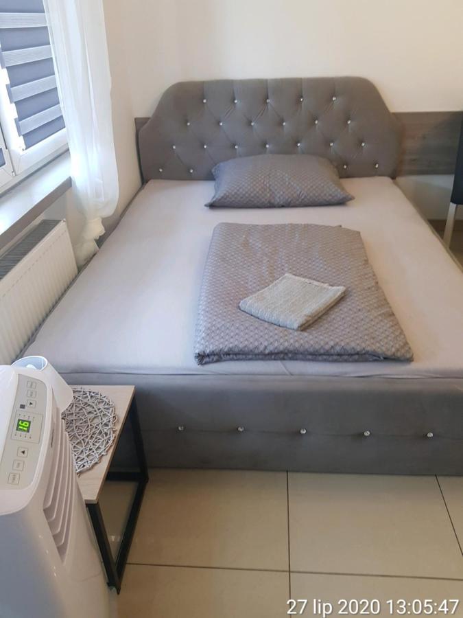 Apartament Rudy 102 Self Check-In 24H Apartamento Bytom Exterior foto